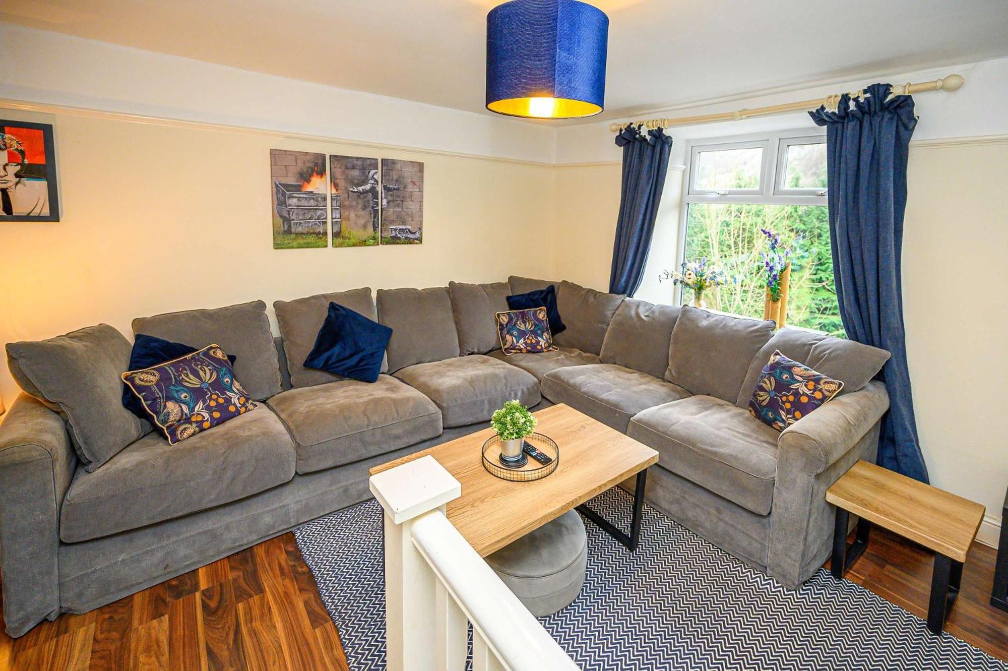 Llareggub Amazing House In Afan Forest With Breath-Taking Views By Staystaycations Port Talbot Esterno foto